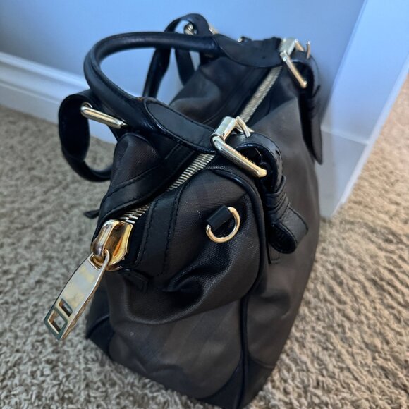 Burberry Metallic Carryall/Tote/Shoulder Bag - Picture 2 of 12